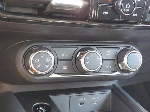 New 2026 Nissan Kicks S image 29