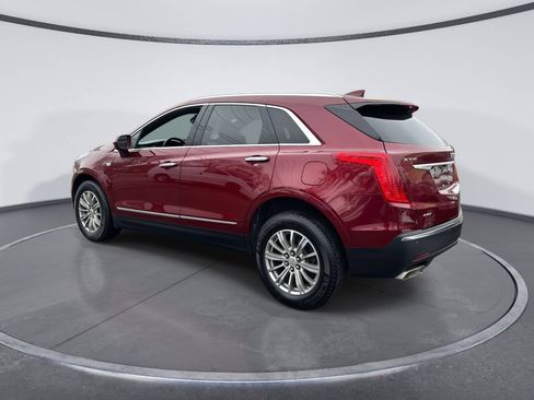 Used 2018 Cadillac XT5 Luxury w/ Driver Awareness Package AWD/4WD image 3