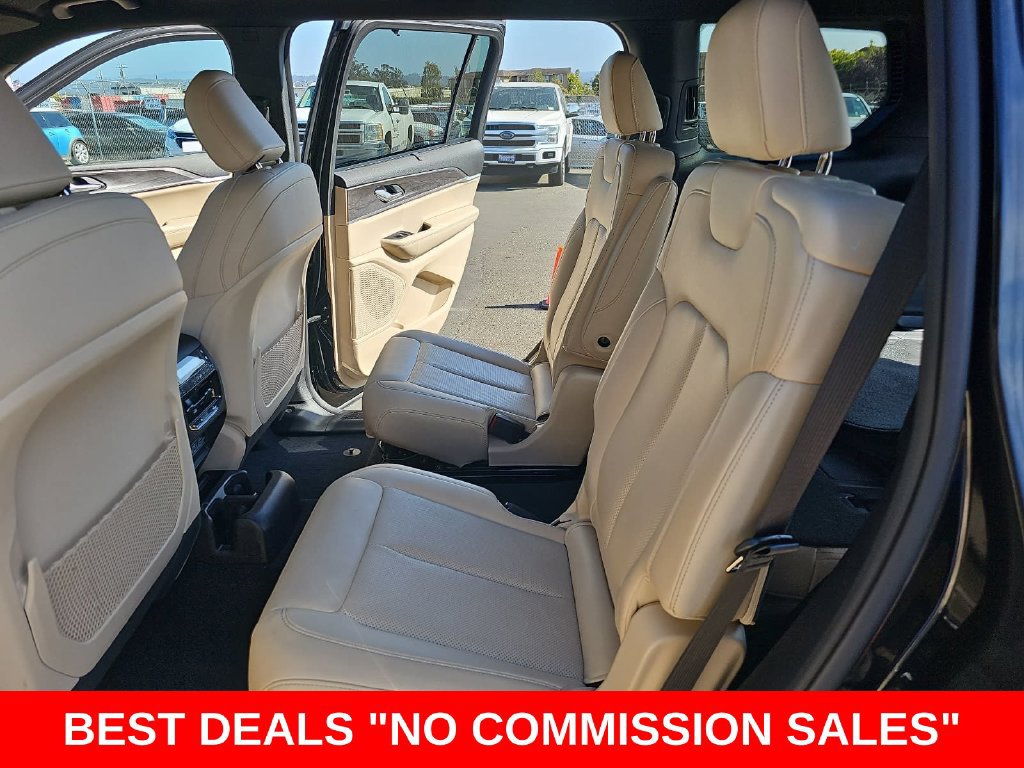 Used 2023 Jeep Grand Cherokee L Limited w/ Luxury Tech Group II AWD/4WD image 15