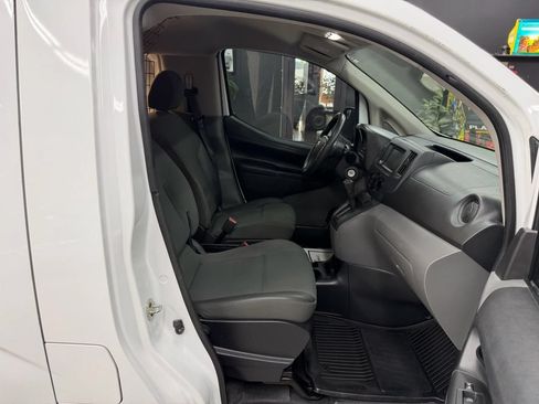 Used 2021 Nissan NV200 S w/ Back Door Glass Package FWD image 18