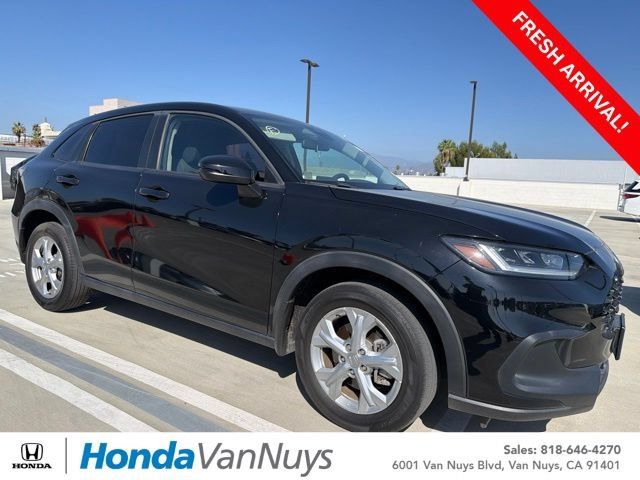 Used 2023 Honda HR-V LX image 1