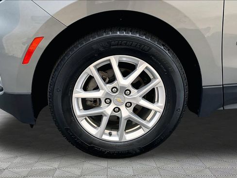 Used 2023 Chevrolet Equinox LT FWD image 11