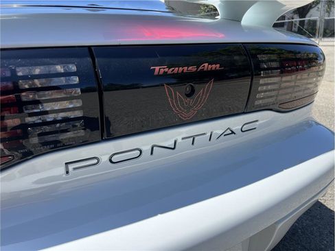 Used 1993 Pontiac Firebird Coupe RWD image 14
