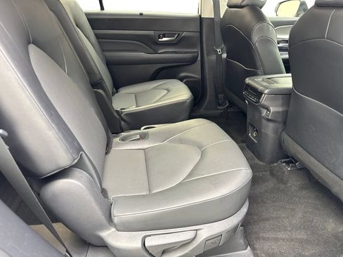 Used 2024 Toyota Grand Highlander FWD image 43