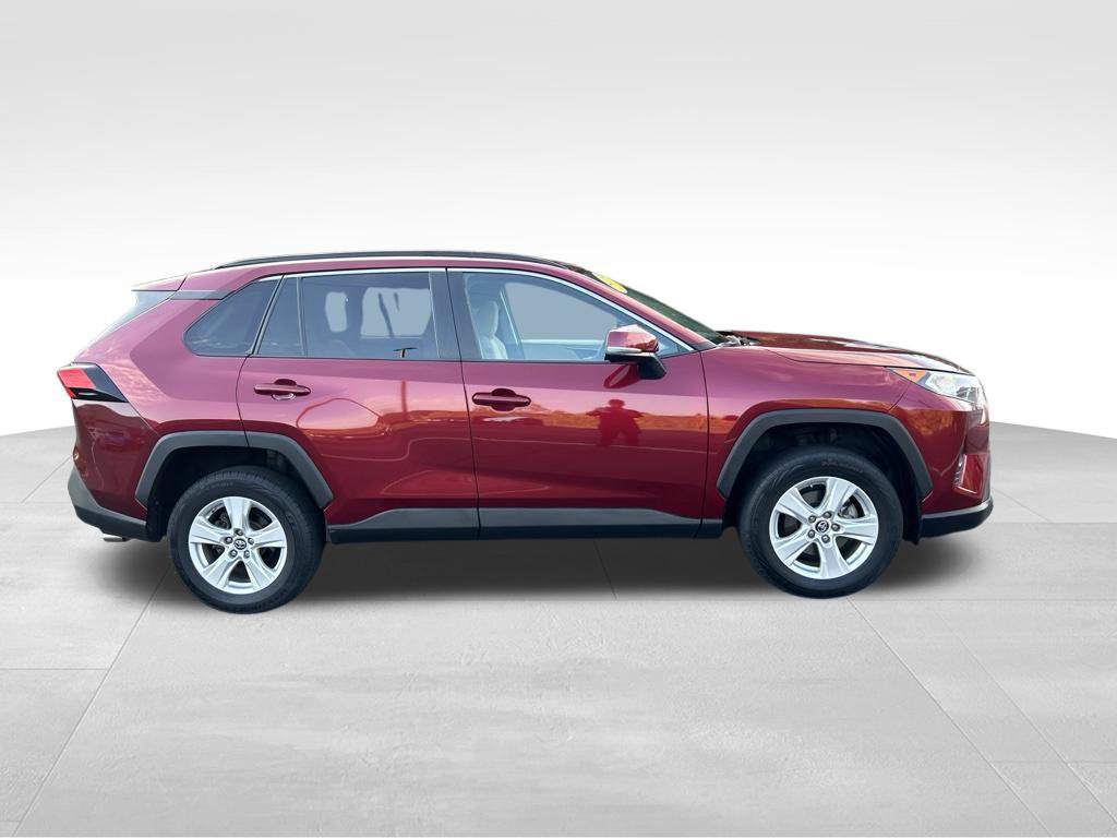 Used 2019 Toyota RAV4 XLE w/ All Weather Liner Package AWD/4WD image 6