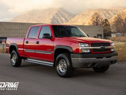 Used 2004 Chevrolet Silverado 2500 LS w/ Skid Plate Package image 1