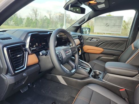 New 2026 GMC Canyon AT4 image 10