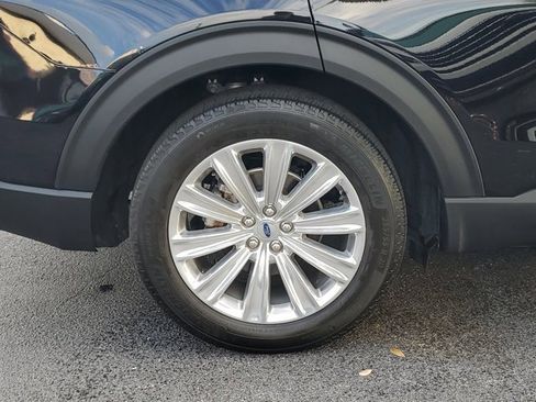 Used 2023 Ford Explorer Limited w/ Limited Technology Package image 7