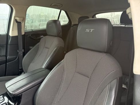 Used 2023 Buick Envision Preferred w/ Sport Touring Package image 11