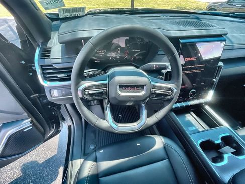 New 2026 GMC Acadia Elevation w/ Elevation Premium Package FWD image 16