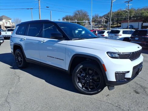New 2025 Jeep Grand Cherokee L Limited image 1