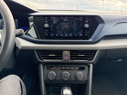 Used 2022 Volkswagen Taos SE AWD/4WD image 9