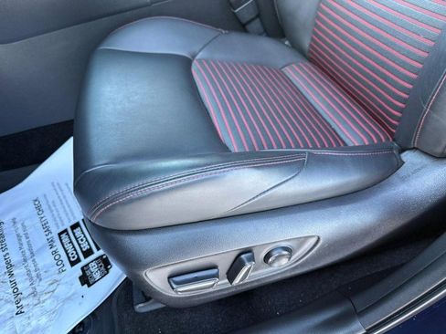 Used 2023 Toyota RAV4 XSE image 17