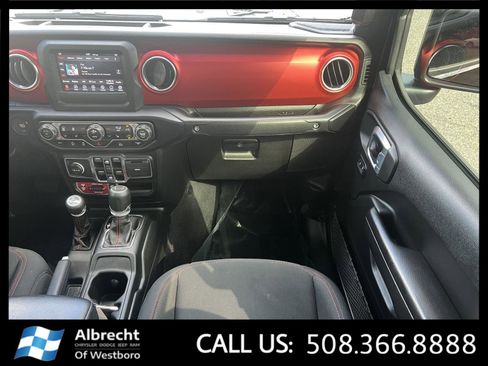 Used 2021 Jeep Gladiator Rubicon w/ Cold Weather Group image 23