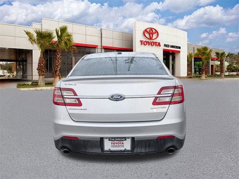 Used 2014 Ford Taurus Limited w/ Equipment Group 301A image 5