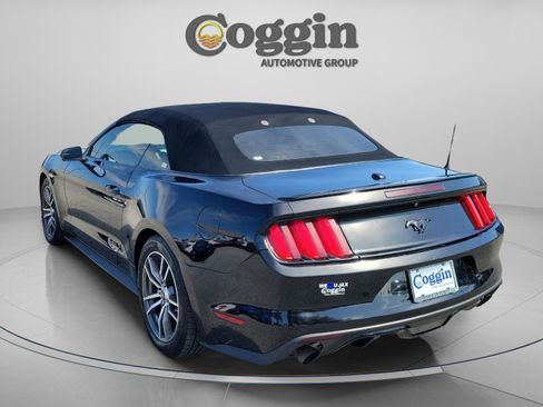 Used 2016 Ford Mustang Premium image 3