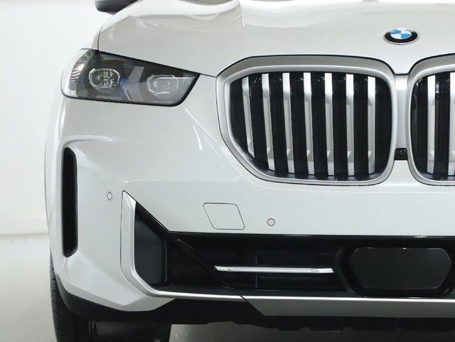 Used 2025 BMW X5 xDrive40i AWD/4WD image 7