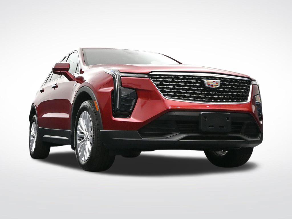 Used 2024 Cadillac XT4 Luxury w/ Cold Weather Package AWD/4WD image 30