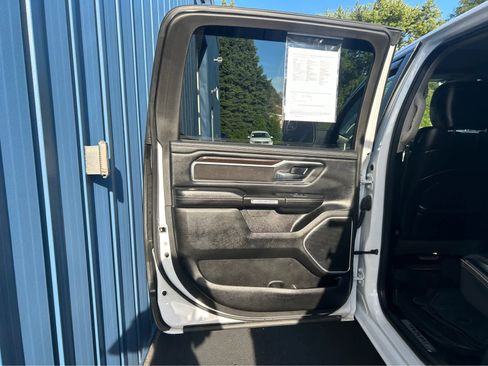 Used 2022 RAM 1500 Laramie image 28