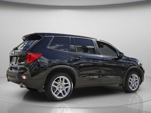 Used 2025 Honda Passport EX-L image 7