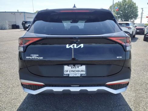 New 2025 Kia Sportage EX image 5