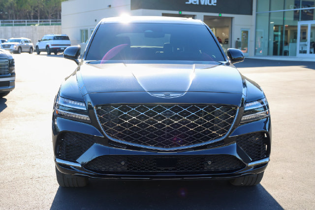 Used 2025 Genesis GV80 3.5T e-SC AWD/4WD image 2