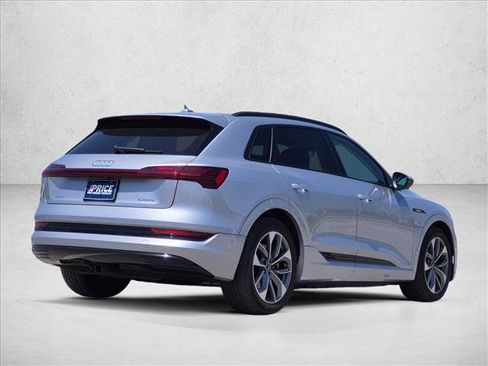 Used 2021 Audi e-tron Premium Plus w/ Premium Plus Package AWD/4WD image 6
