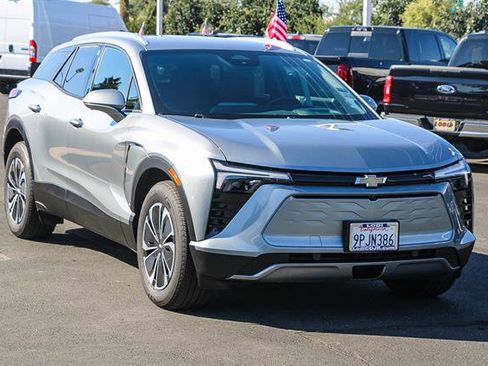 Used 2024 Chevrolet Blazer EV LT image 5