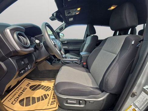 Used 2023 Toyota Tacoma TRD Off-Road w/ Technology Package image 10