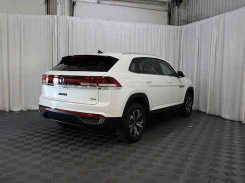 New 2026 Volkswagen Atlas Cross Sport SE image 22