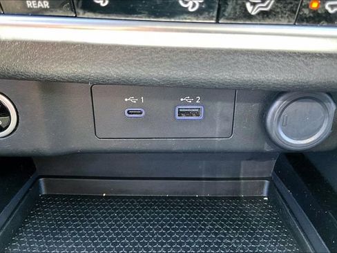 Certified 2023 Nissan Rogue SV FWD image 16