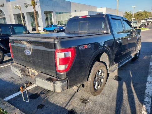 Used 2023 Ford F150 Lariat w/ Trailer Tow Package image 4