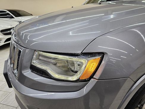 Used 2015 Jeep Grand Cherokee Overland image 10