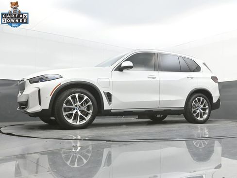 Certified 2024 BMW X5 xDrive50e w/ Executive Package AWD/4WD image 48