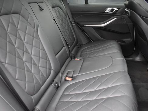 Used 2023 BMW X5 xDrive40i w/ Premium Package image 32