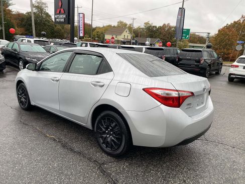 Used 2015 Toyota Corolla LE image 3
