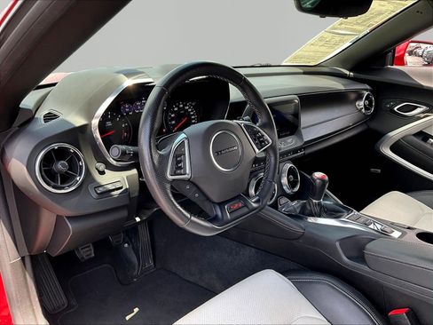 Used 2019 Chevrolet Camaro SS RWD image 14