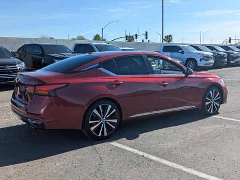 Used 2020 Nissan Altima 2.5 SR image 4