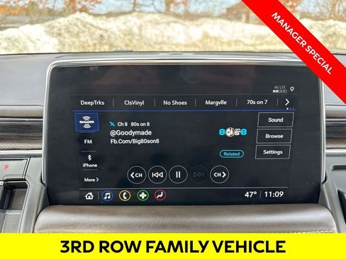 Used 2021 GMC Yukon SLT w/ SLT Premium Package image 30