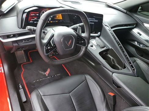 Used 2024 Chevrolet Corvette Stingray Preferred Cpe w/ Z51 Performance Package image 9