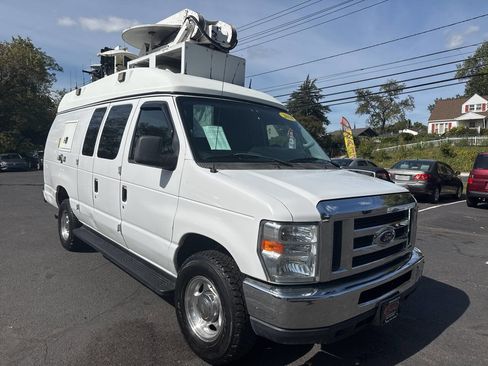 Used 2014 Ford E-350 and Econoline 350 Extended Super Duty w/ Premium Van Group image 3