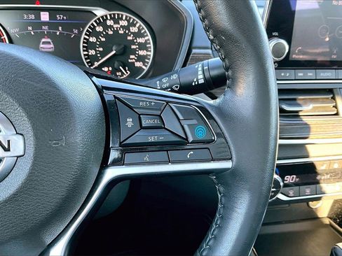 Used 2020 Nissan Altima 2.0 Platinum image 28