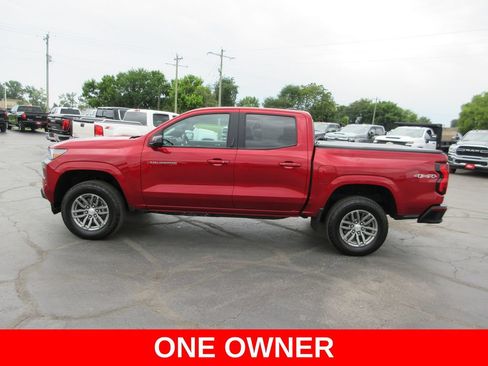 Used 2023 Chevrolet Colorado LT w/ LT Convenience Package AWD/4WD image 11