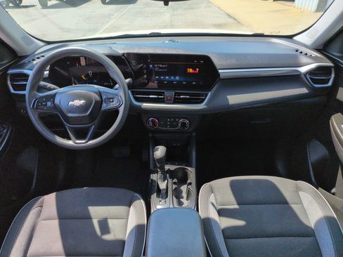 Used 2024 Chevrolet TrailBlazer LS image 8