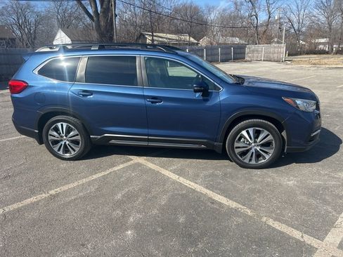 Used 2019 Subaru Ascent Limited image 5