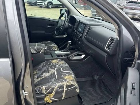 Used 2024 Nissan Frontier SV w/ SV Convenience Package AWD/4WD image 14