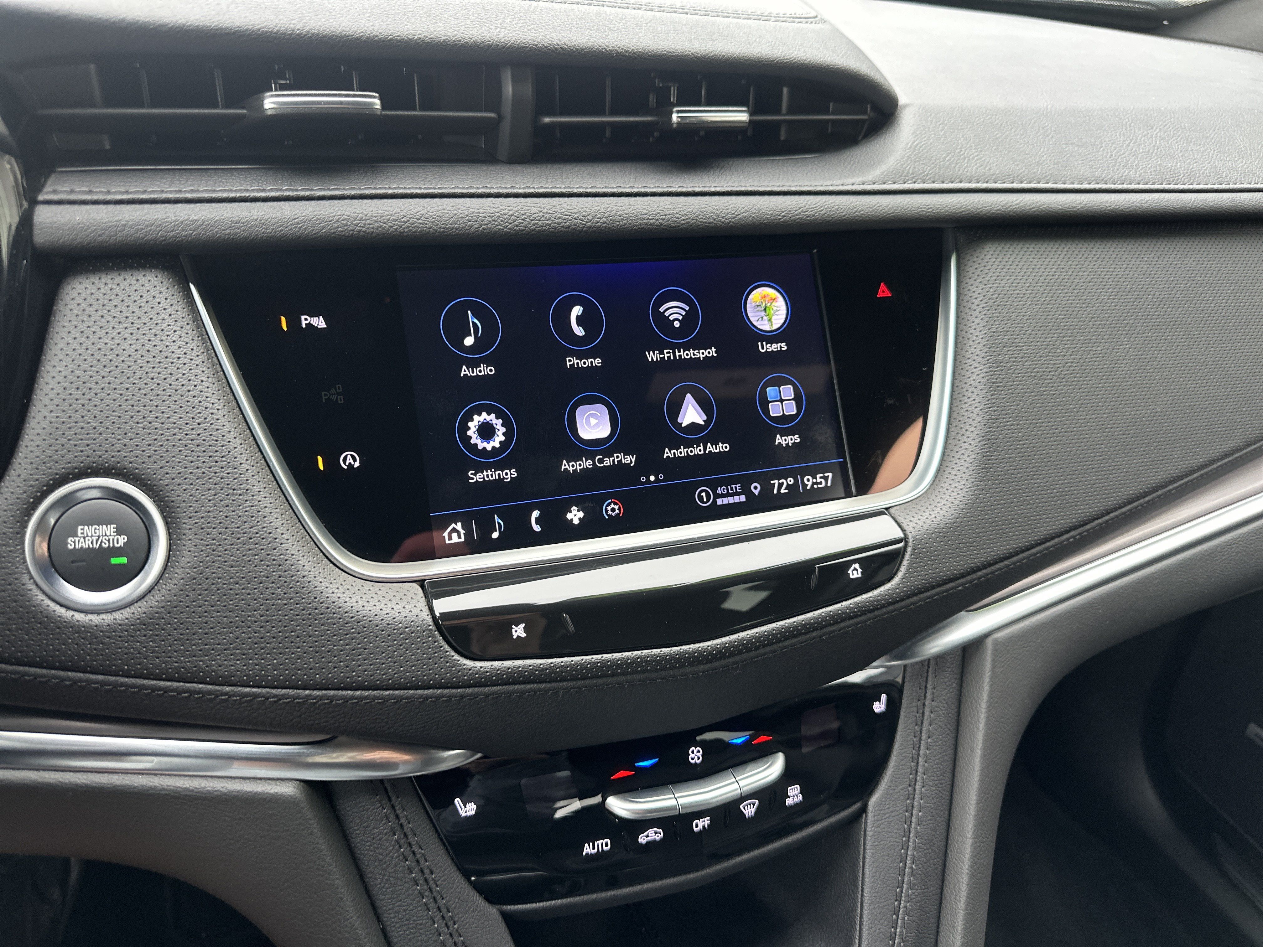 Used 2025 Cadillac XT5 Luxury FWD image 17