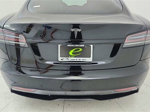 Used 2023 Tesla Model S Standard Range image 11