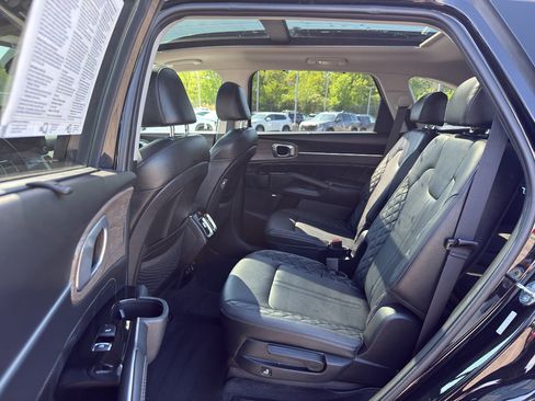 Used 2023 Kia Sorento SX Prestige AWD/4WD image 30