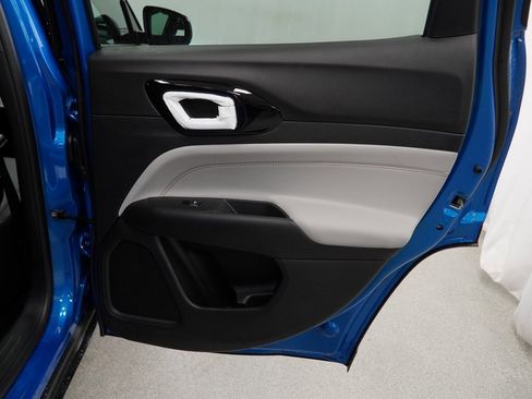 New 2026 Jeep Compass Limited image 31